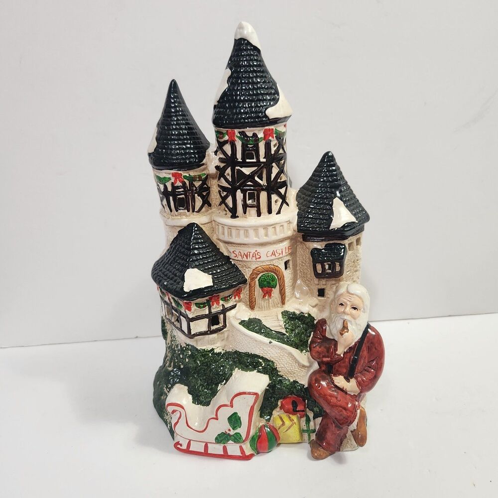 Brinn's "SANTA'S CASTLE" Ceramic Christmas Village 1987 NICE!